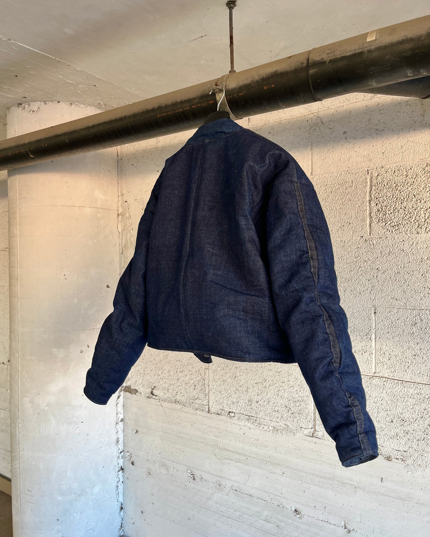 “B-0226 BOMBER”