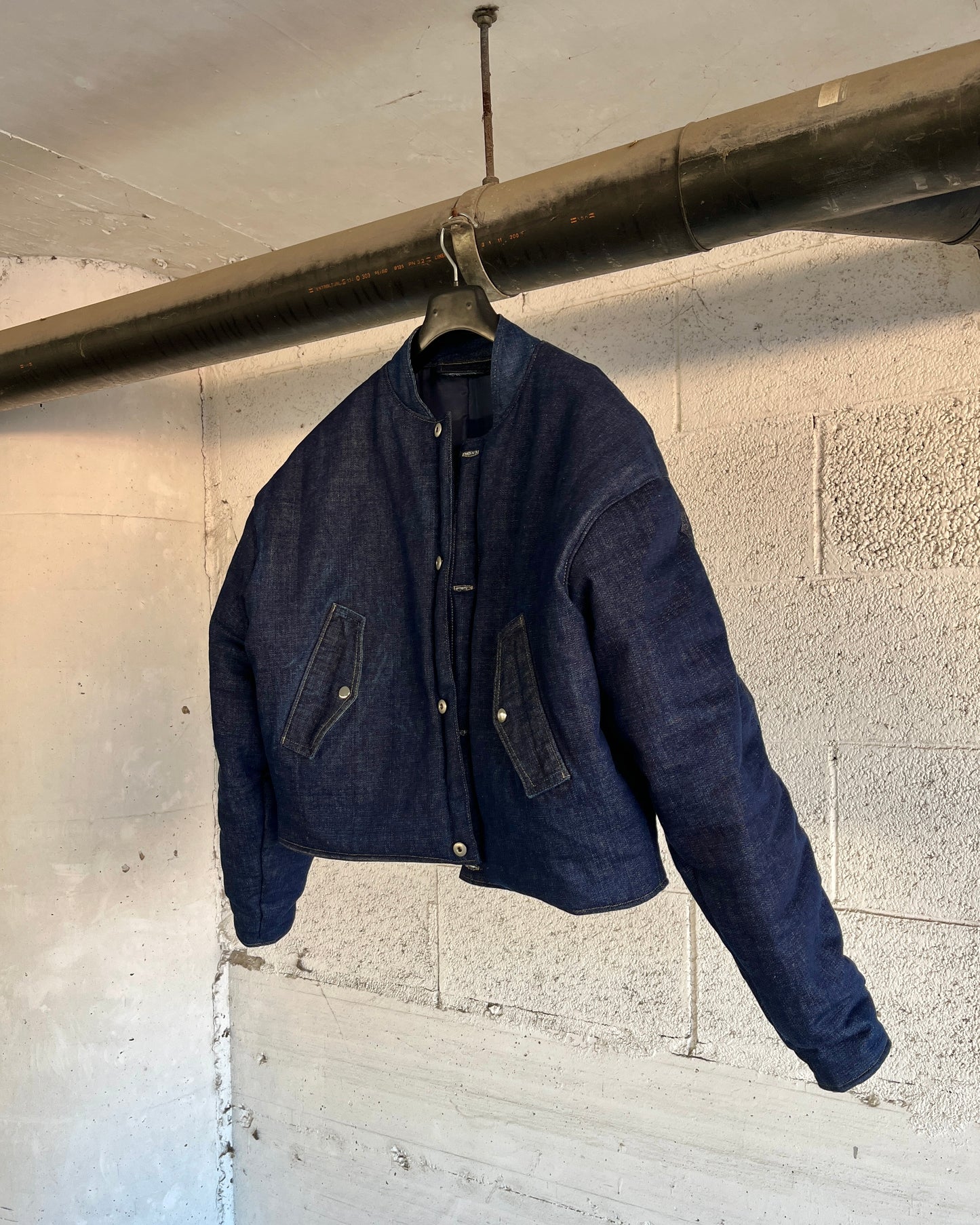 “B-0226 BOMBER”